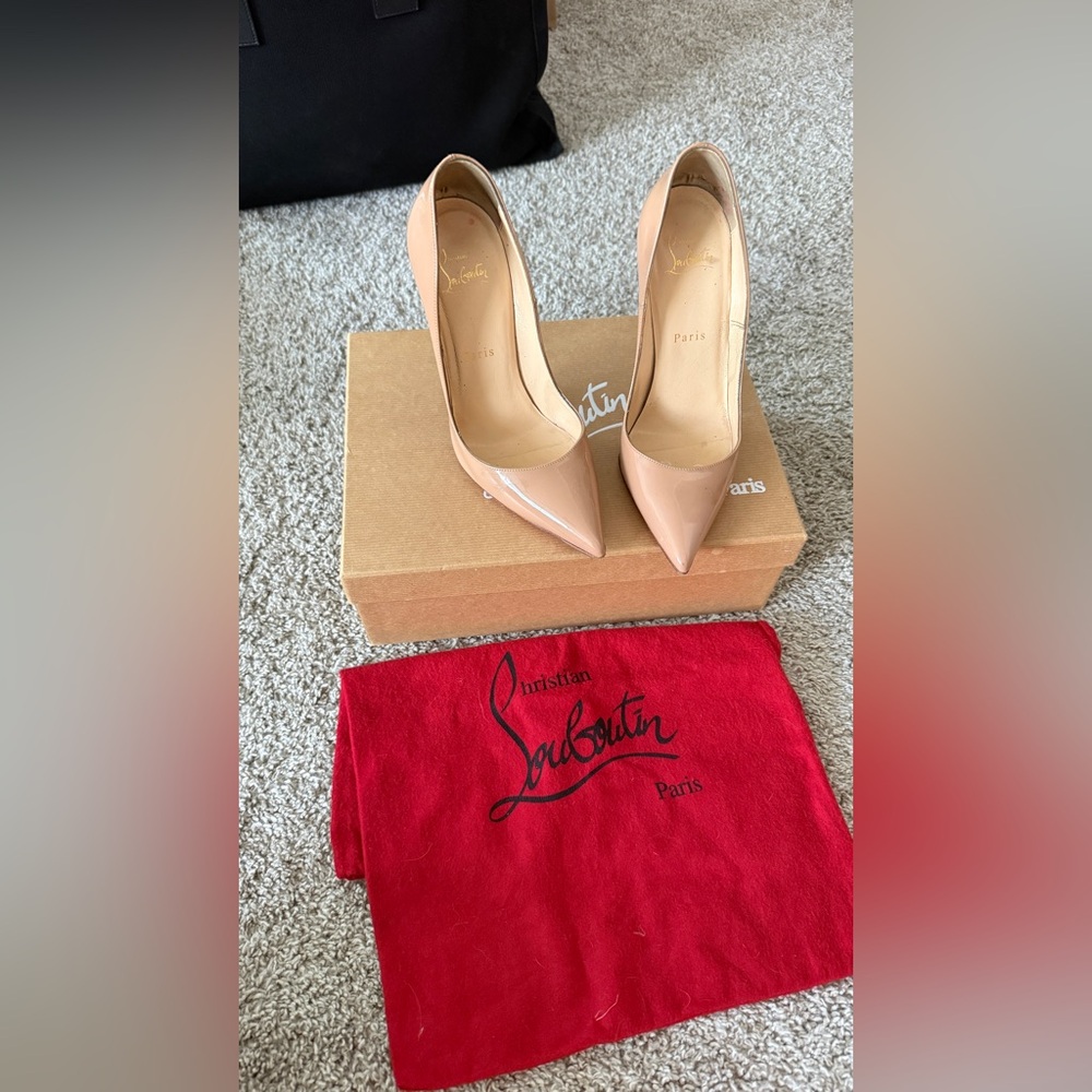 Christian Louboutin So Kate Beige Heels